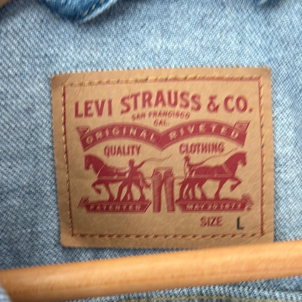 Levi's Blue Jean Jacket - Picture 2 of 4